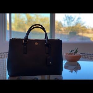 Tory Burch Robinson Double Zip Tote Black
